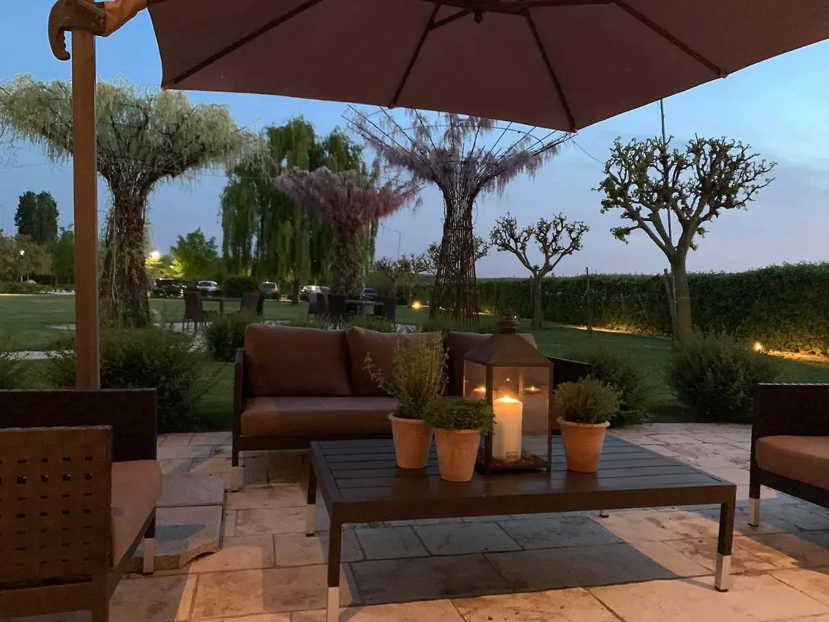 Borgo Ronchetto Hotel Salgareda 4*,  Italy